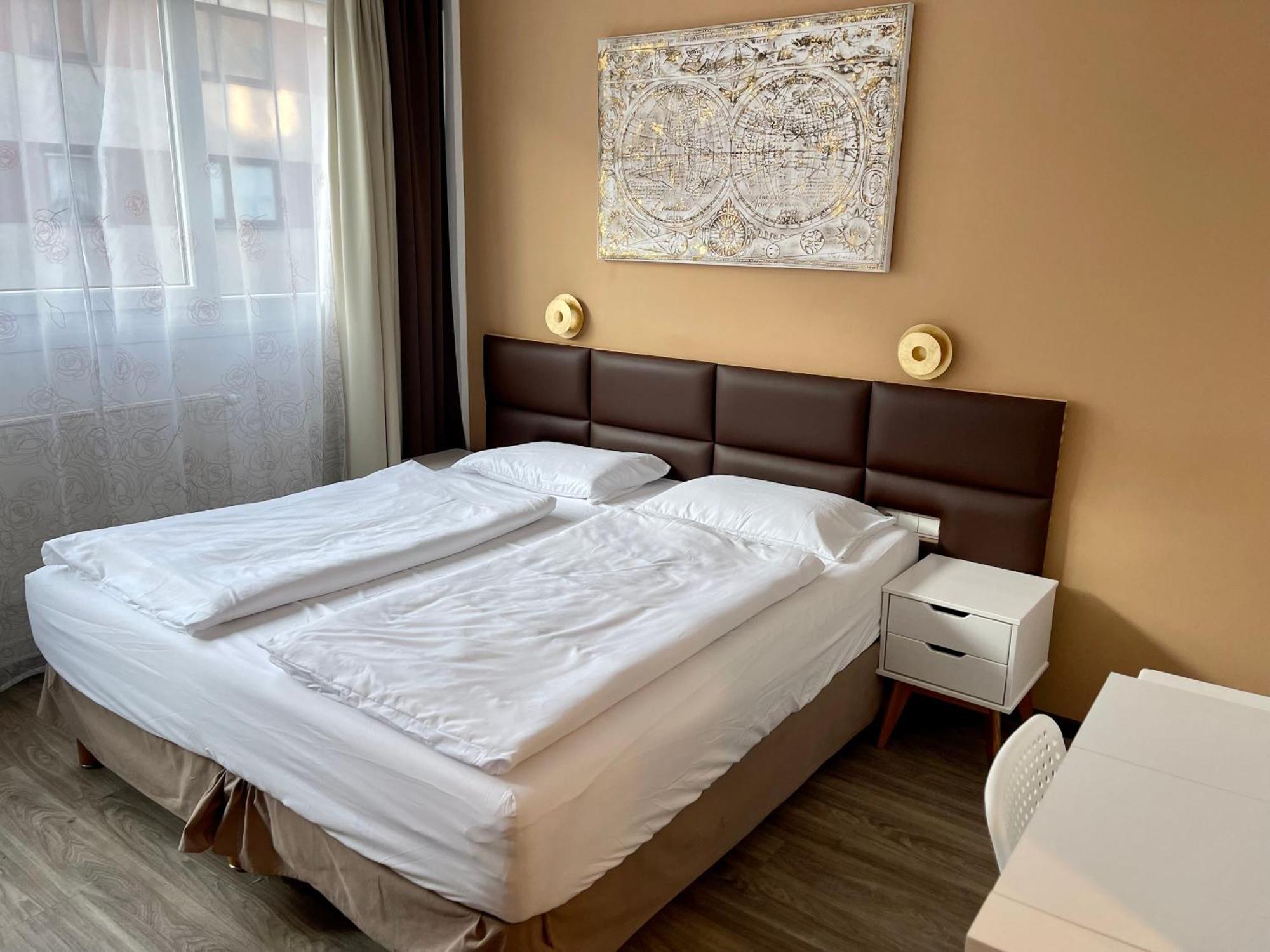 Stylish Near Center Apartament